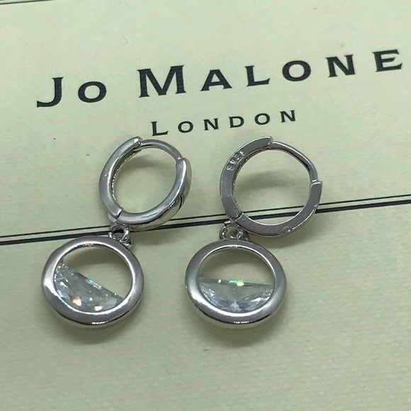 🌟 Silver 925 Crystal Huggie Hoop Earrings - Picture 2 of 5